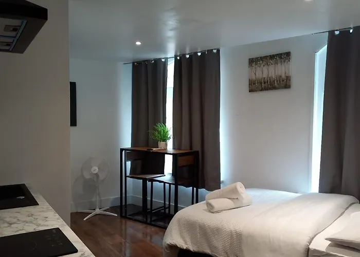 Sleep 2 In Piccadilly Soho Central London Vrf