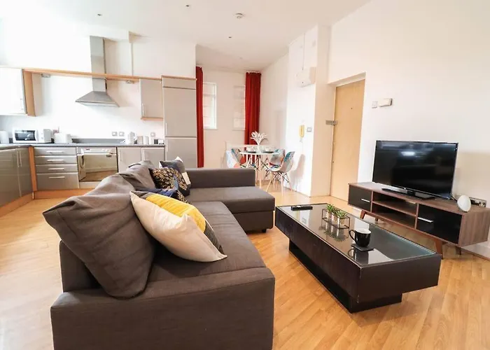 Central London 2 Bed Flat With Parking - Long Stay Offer