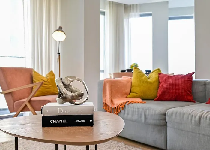 Shypen Apartment London