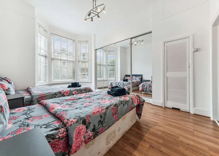 Cozy Wimbledon