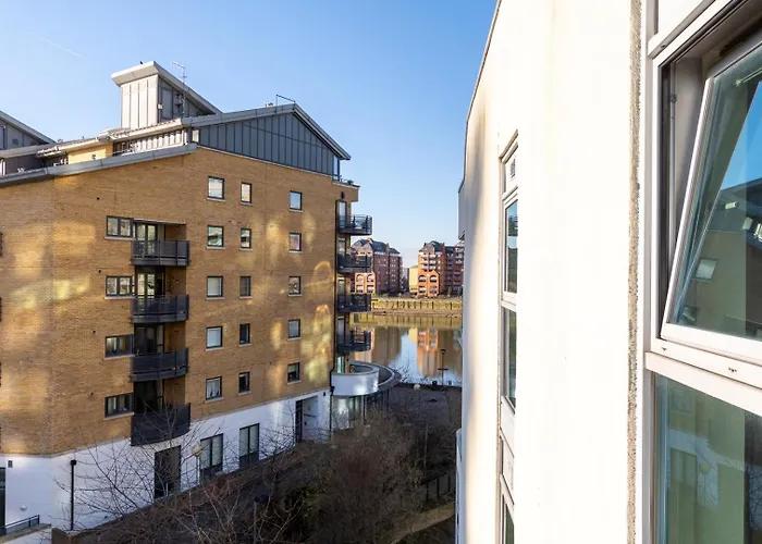 Guestready - 2Bed With Balcony In Battersea