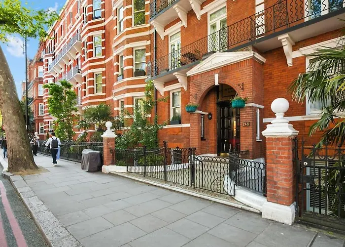 2Bed 2Bath Apartment Earls Court