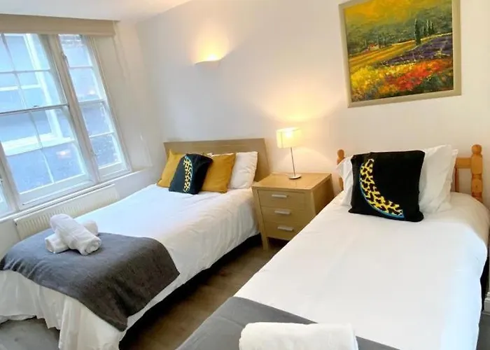 Shoreditch & Liverpool Street Room B