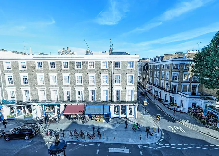 Hyde Park 3 Bedroom Flat