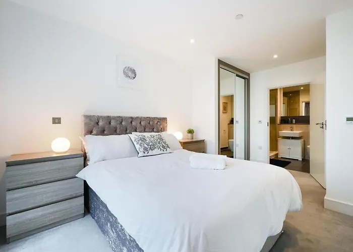 Central Luxury 2 Bed