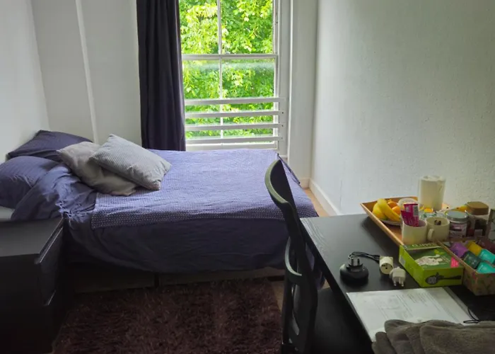 Bedroom In Central