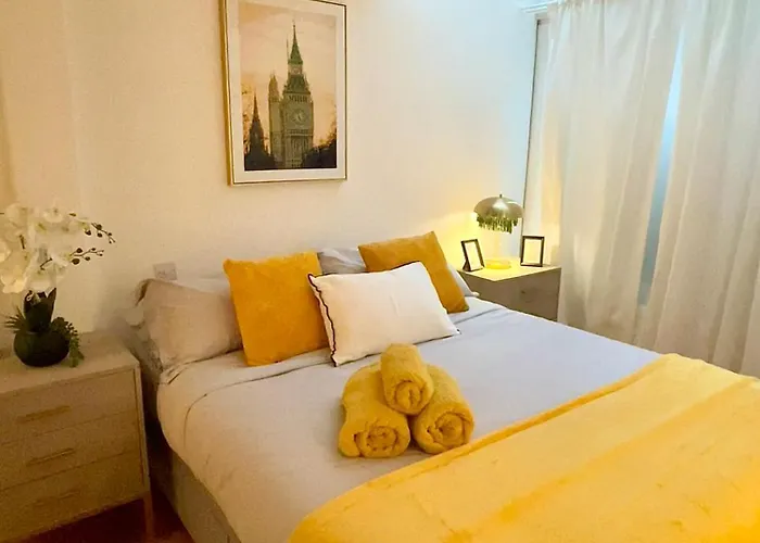 Modern 2 Beds Flat In Chelsea Apartment London
