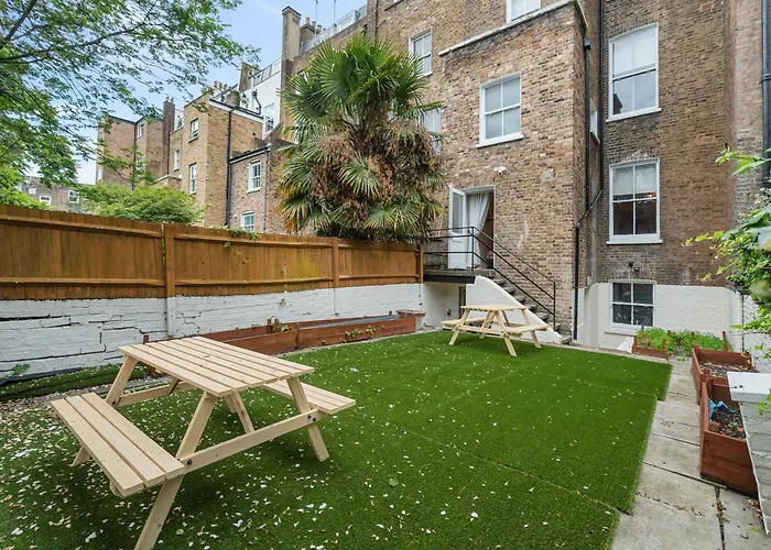 House Of Cambridge Gardens In Notting Hill