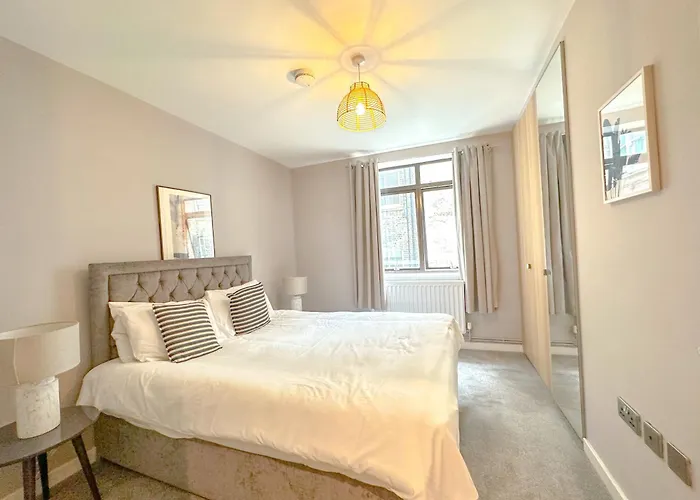 Baker Street Apartments