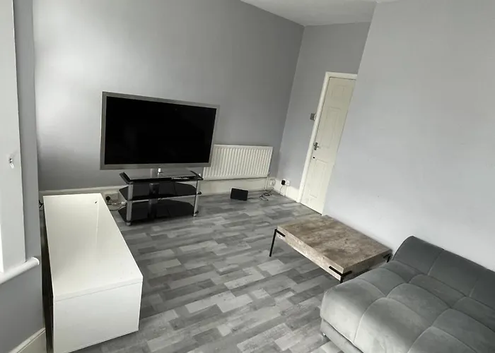 Large Apartment With Three Rooms