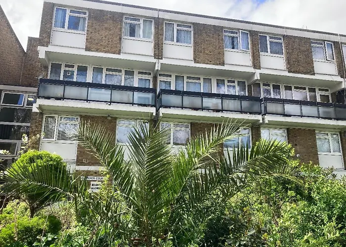 Laret Guest House London