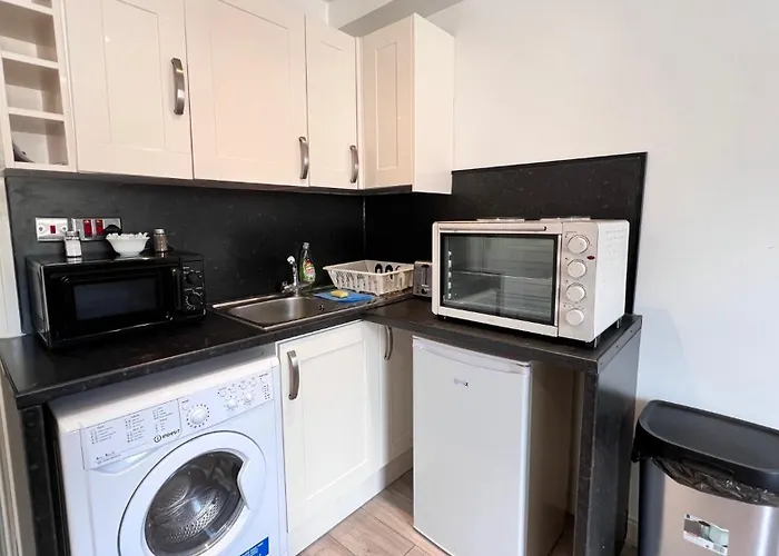 Lovely Studio s On Finchley Road