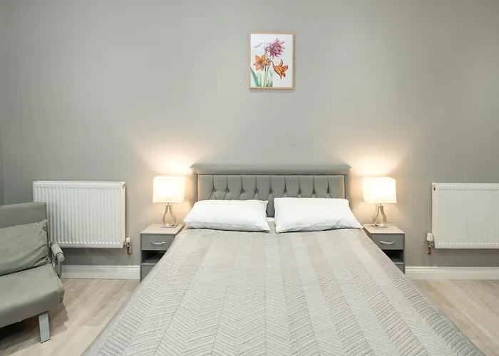 Kensington Courtyard Apartment London