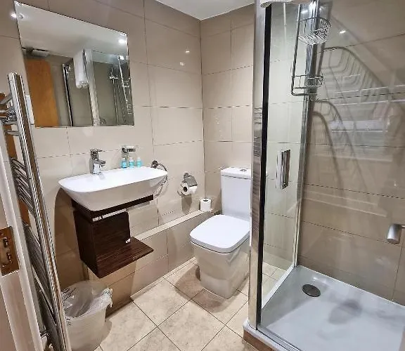 2Bedrooms Liverpool St Station Apt London