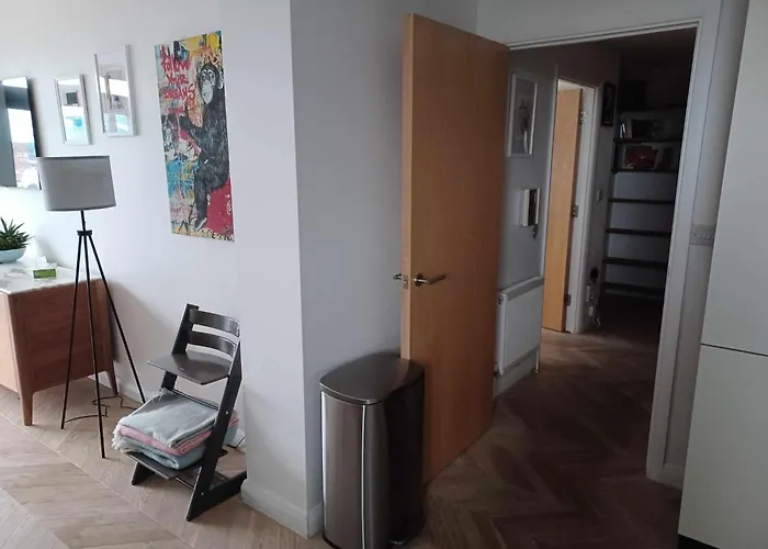 Cosy 1 Bedroom With Balcony Near Chiswick