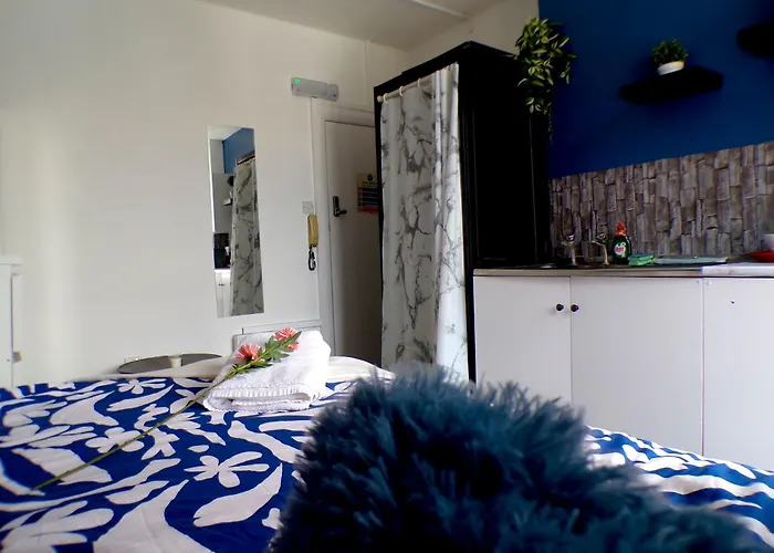West Kensington - Santorini Apartments London
