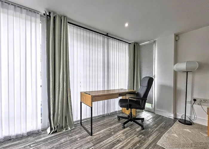 City Waterside, Old Street, Angel, Entire Private Apartment London