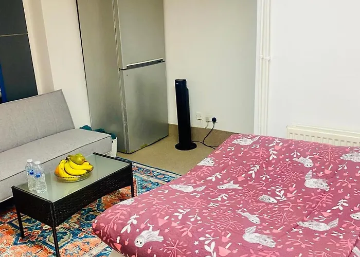 Cozy Studio Opposite Chelsea Stadium Londres