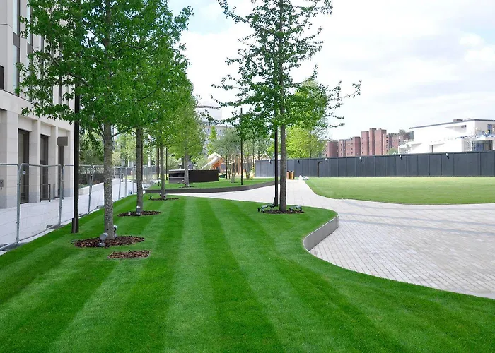 Battersea Power Station - Winter Garden Balcony & 1Gb Wifi - Luxurylondonstays