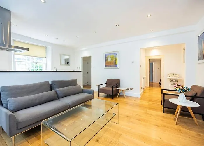Smart Kensington Retreat 2Br