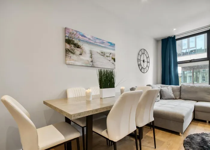 Finsbury Park 2 Bed Apartment London