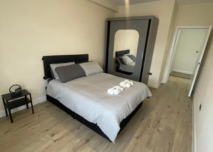 Wembley Stunning Modern s