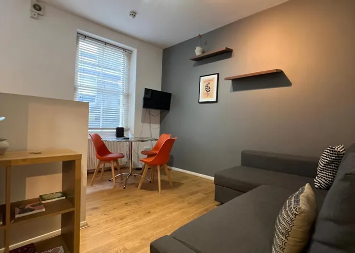 Maple Street Apartments London