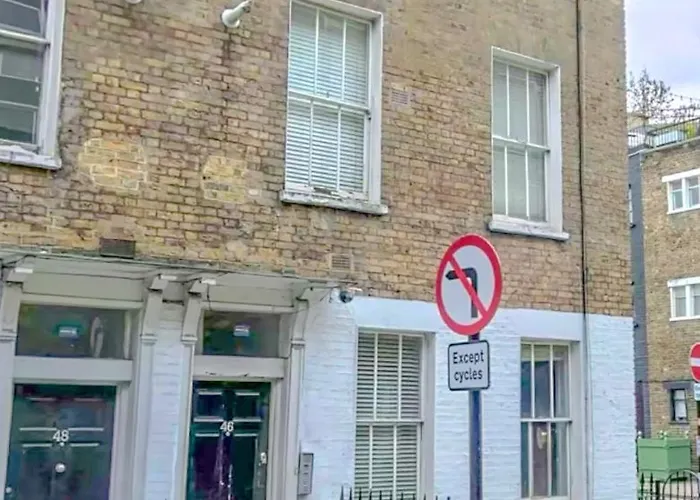 Maple Street Apartments London