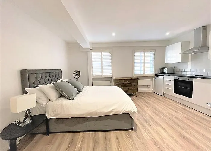 Goodge Street Apartments London