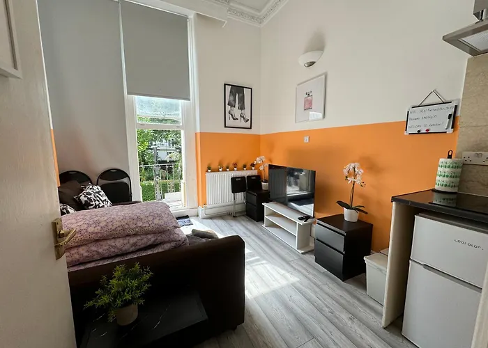 Central, Affordable And Fashion Flat For 4 People With Breakfast Close To Notting Hill Zone 1