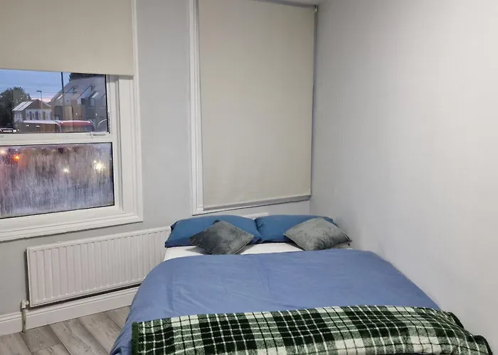 London Stratford 4 Bed Apartment