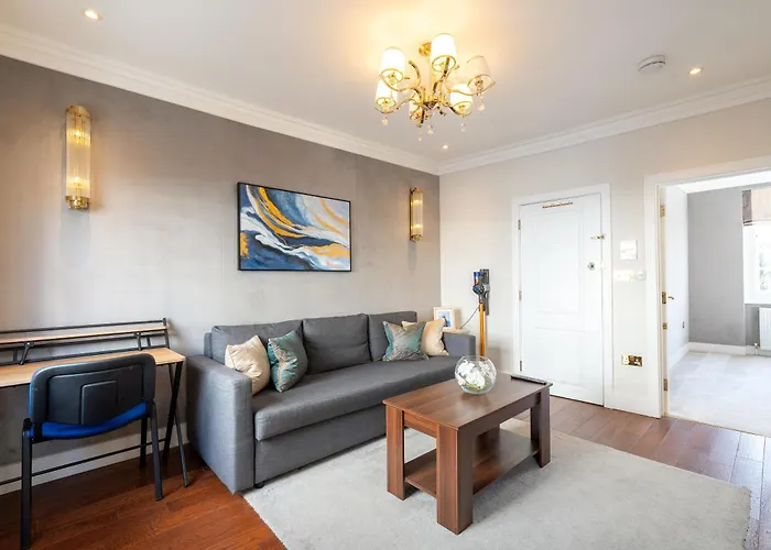 Camden'S Luxurious Urban Escape