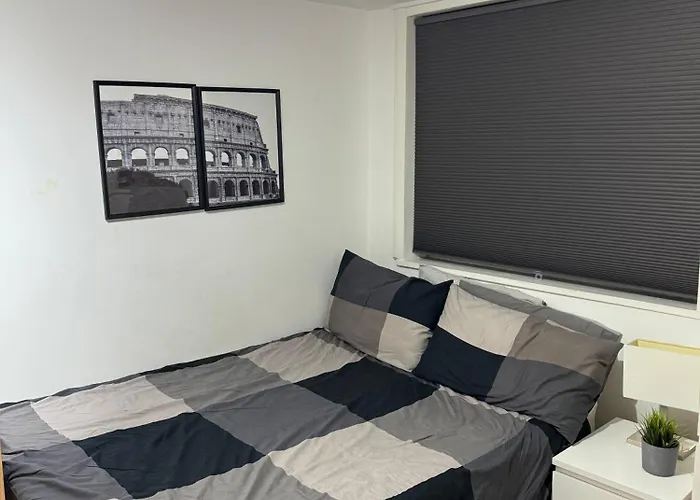 Double Bed Room With En-Suite & Free Parking In Cricklewood Nw2