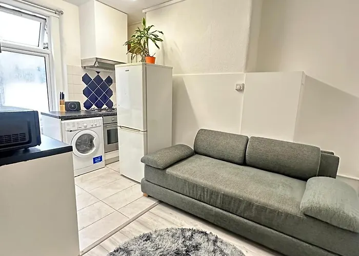 Ground Floor One Bedroom Flat