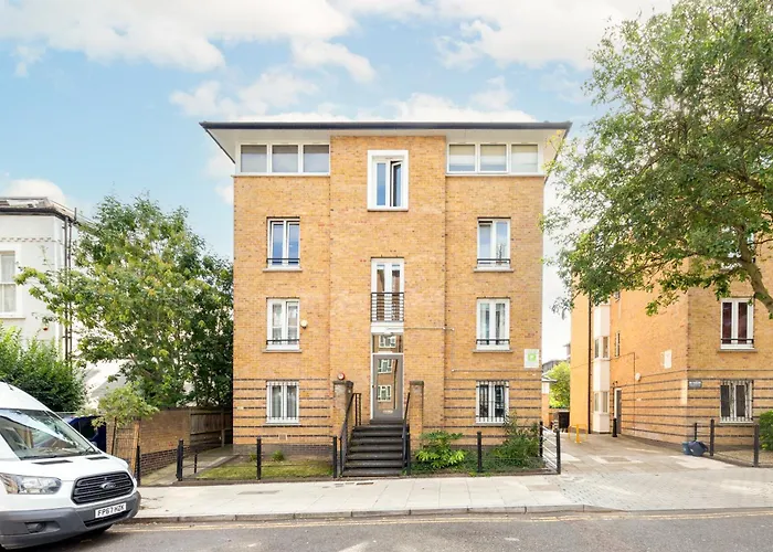 Cosy 2 Bedroom Flat In Manor House