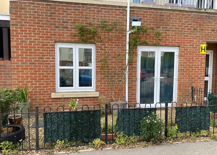 Flat 1 Emmanuel Court