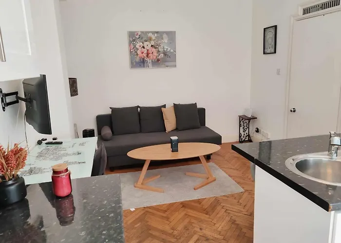 One Bedroom By Bayswater, Hyde Park