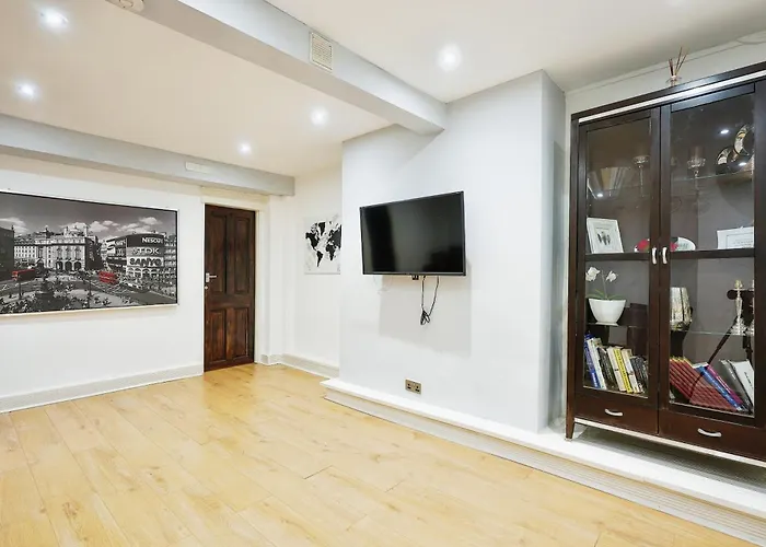 Modern Comfy And Central 5 Star Location Doublebeds London