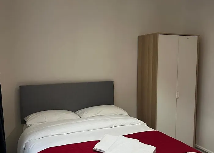 Starlet Stepney Apartment London