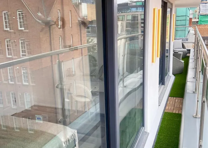 Luxury Shoreditch Penthouse! London