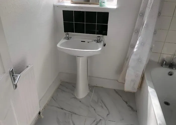 East London 2 Bedroom Flat