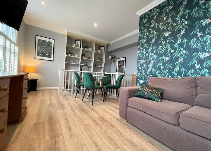 Two Bedroom Flat In London
