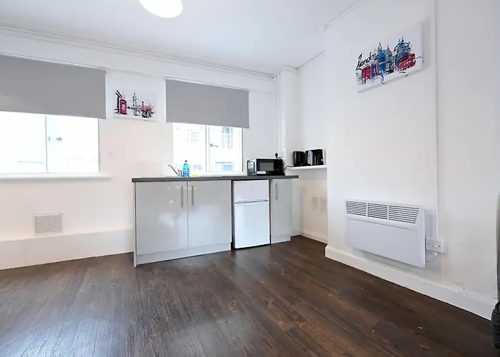 Centrally Located Flat In Leicester Square