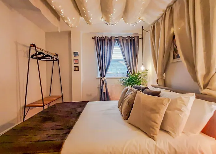 Stunning 2 Bedrooms