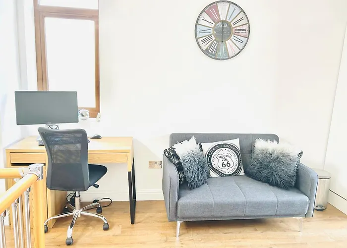 Luxury Near Canning Town- Free Parking