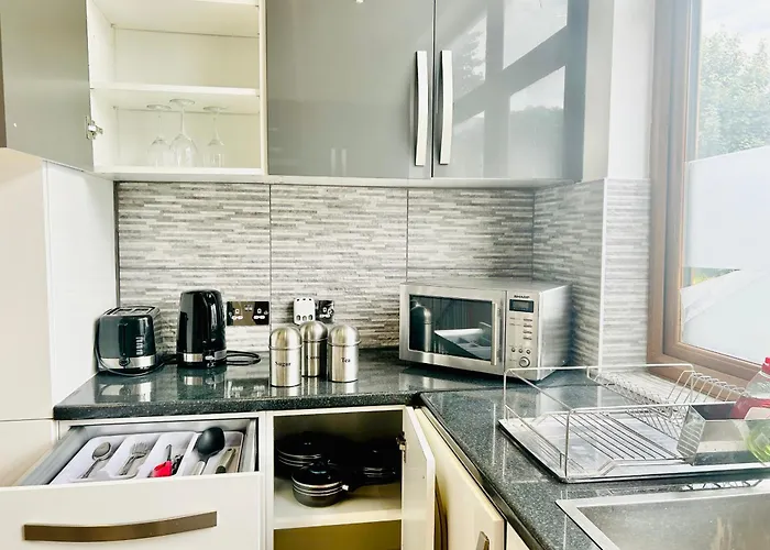 Luxury Near Canning Town- Free Parking