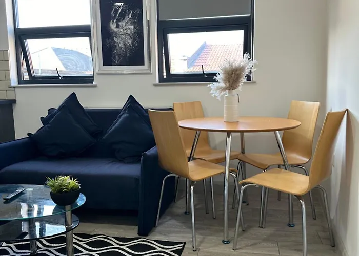 Modern 3 Bedroom With 2 Bathroom In Central London