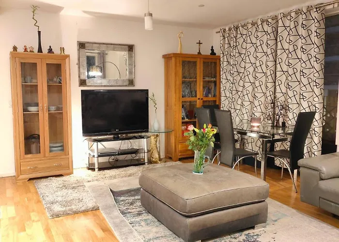 Canary Wharf Homestay