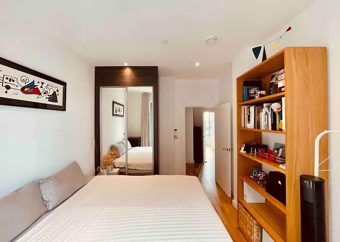 3 Bedroom Penthouse With Terrace And Skyline In Battersea