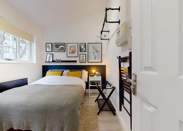 Stylish Studios Near Regents Park!